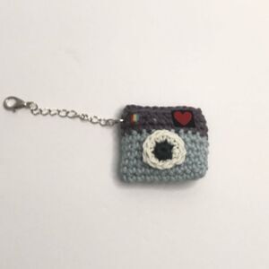 crochet mini instagram icon keychain accessory blue gray 1.5 inches camera